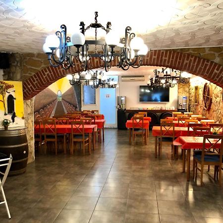 Hostal Univers Καλέλα Εξωτερικό φωτογραφία