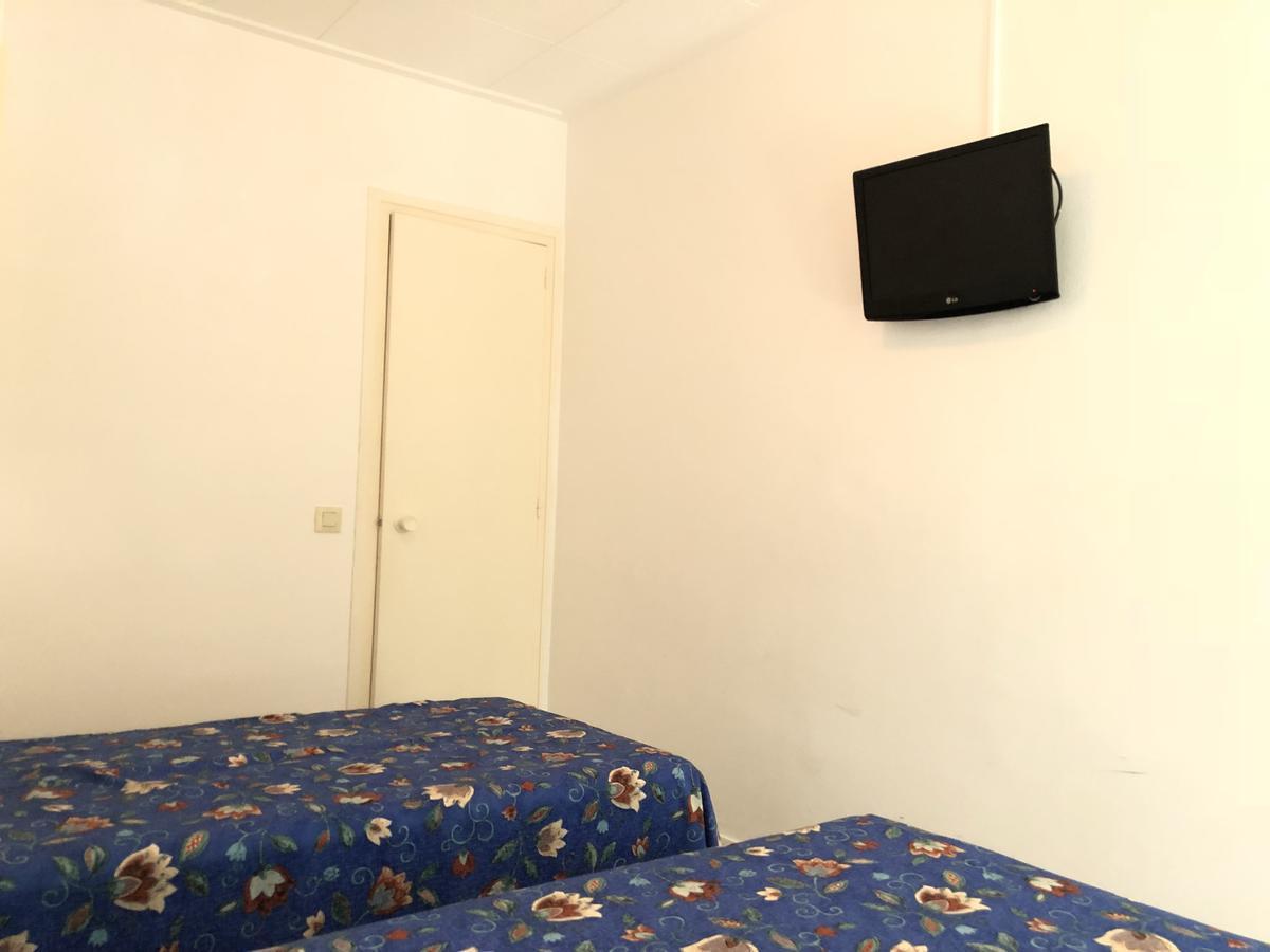 Hostal Univers Καλέλα Εξωτερικό φωτογραφία