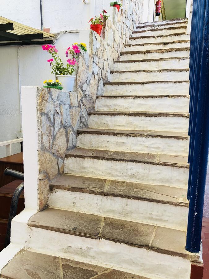 Hostal Univers Καλέλα Εξωτερικό φωτογραφία